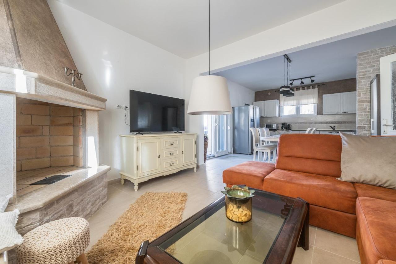 Villa Daniel بولا المظهر الخارجي الصورة